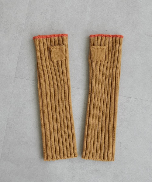 DISCOAT（ディスコート）の「配色リブニットアームウォーマー（手袋・レディース・ブラック/ベージュ/アイボリー/グリーン系その他・FREE）」の22枚目の写真