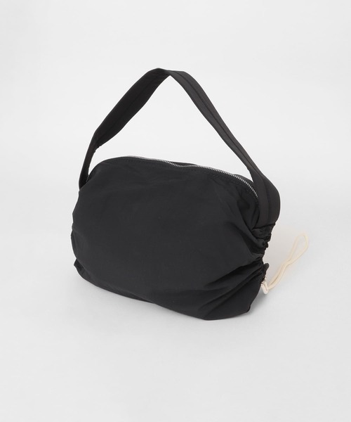 KBF(ケイビーエフ)の「ドロストショルダーBAG(ショルダーバッグ・レディース・アイボリー/グリーン/ブラック・ONE)」の16枚目の写真