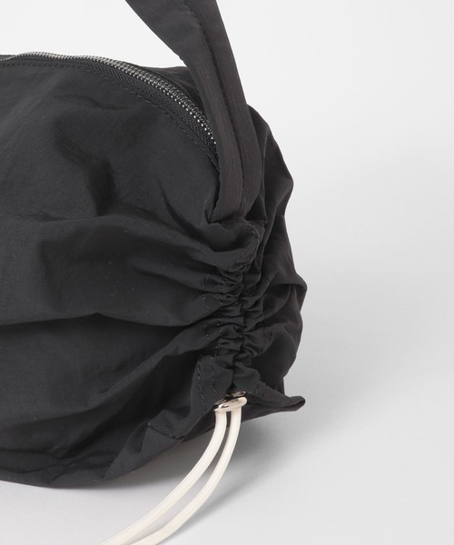 KBF(ケイビーエフ)の「ドロストショルダーBAG(ショルダーバッグ・レディース・アイボリー/グリーン/ブラック・ONE)」の19枚目の写真