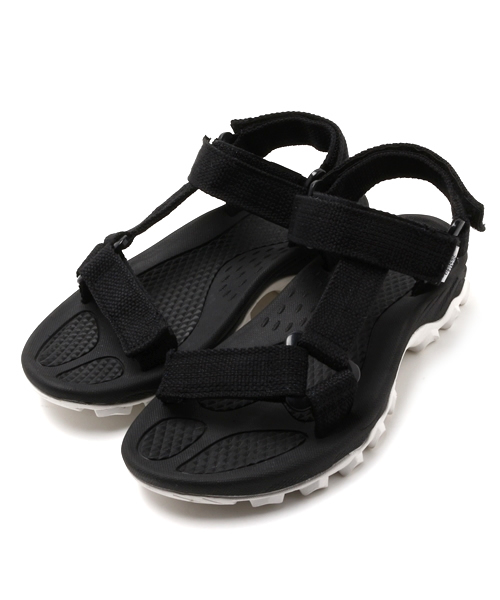 CIAOPANIC TYPY（チャオパニックティピー）の「スポーツサンダル（サンダル・レディース・ブラック/ホワイト・LARGE/MEDIUM）」の3枚目の写真