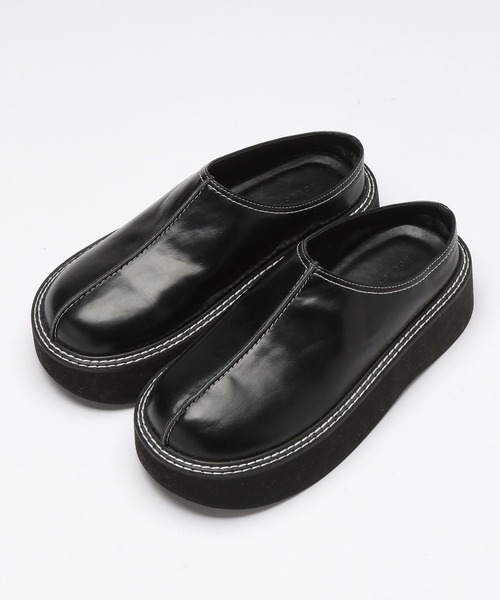 PAGEBOY（ページボーイ）の「モードクロッグシューズ（サンダル・レディース・ブラック/オフホワイト・M/L）」の3枚目の写真