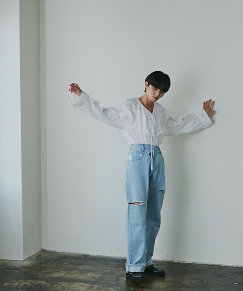 mici(ミチ)の「(mici)フレアカラーシャツ(シャツ/ブラウス・レディース・ブラック/ホワイト系その他・ONE SIZE)」の6枚目の写真