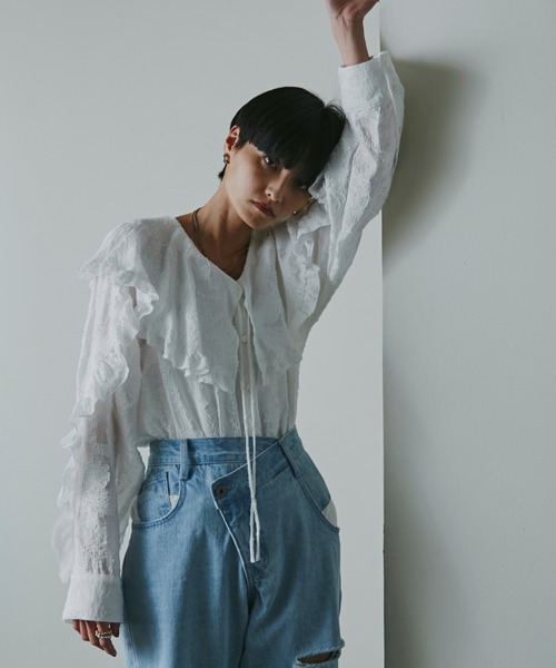 mici(ミチ)の「(mici)フレアカラーシャツ(シャツ/ブラウス・レディース・ブラック/ホワイト系その他・ONE SIZE)」の14枚目の写真