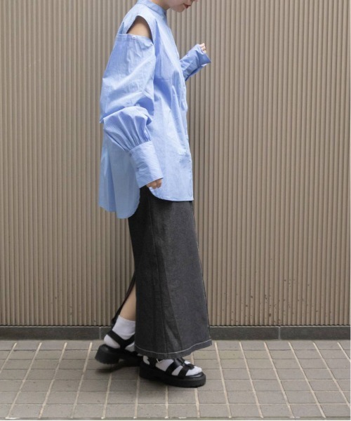 RANDA(ランダ)の「フェイクスリットロングデニムスカート(デニムスカート・レディース・インディゴブルー/ホワイト/ブラック・0/1)」の13枚目の写真
