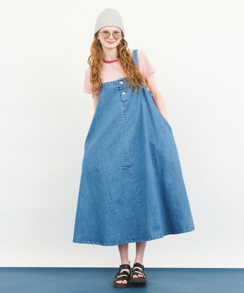 MERLOT(メルロー)の「デニムジャンパースカート(ジャンパースカート・レディース・アイボリー/ブルー/ネイビー・FREE)」の16枚目の写真