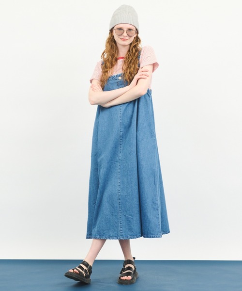 MERLOT(メルロー)の「デニムジャンパースカート(ジャンパースカート・レディース・アイボリー/ブルー/ネイビー・FREE)」の19枚目の写真