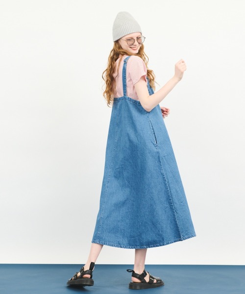MERLOT(メルロー)の「デニムジャンパースカート(ジャンパースカート・レディース・アイボリー/ブルー/ネイビー・FREE)」の22枚目の写真