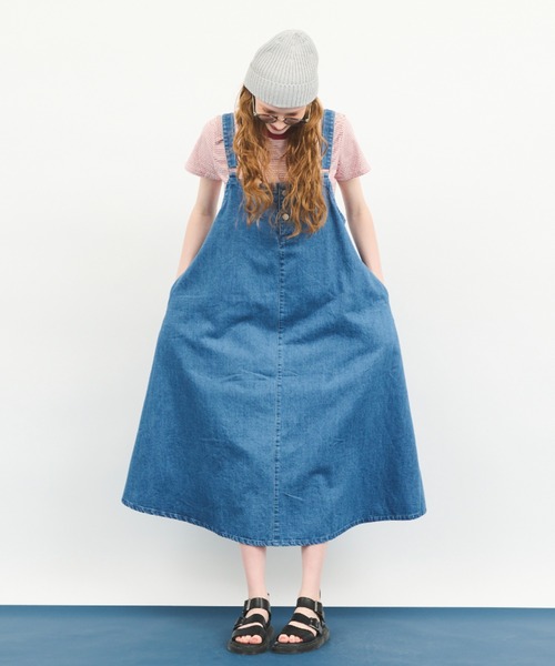 MERLOT(メルロー)の「デニムジャンパースカート(ジャンパースカート・レディース・アイボリー/ブルー/ネイビー・FREE)」の18枚目の写真