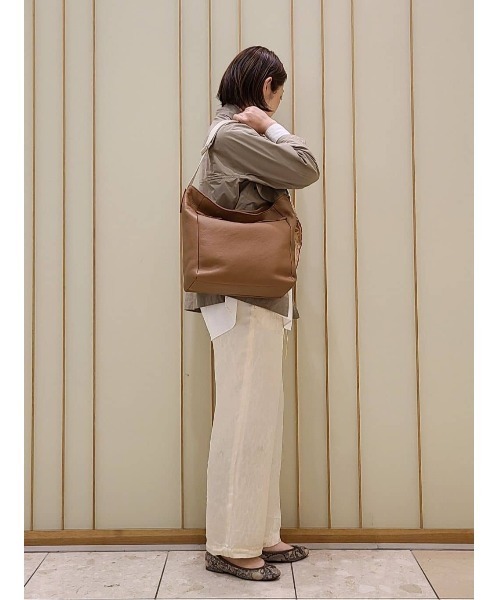 Felisi(フェリージ)の「Felisi (フェリージ)ショルダーバッグ 23/10/AP(ショルダーバッグ・メンズ・ブラック/ブラウン/インディゴブルー・フリ-)」の20枚目の写真