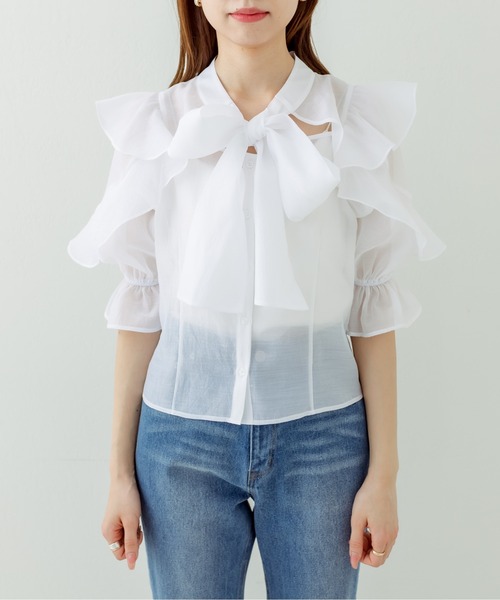 OLIVE des OLIVE（オリーブデオリーブ）の「ラッフルボウタイブラウス（シャツ/ブラウス・レディース・ホワイト/オフホワイト/ピンクベージュ・FREE）」の11枚目の写真