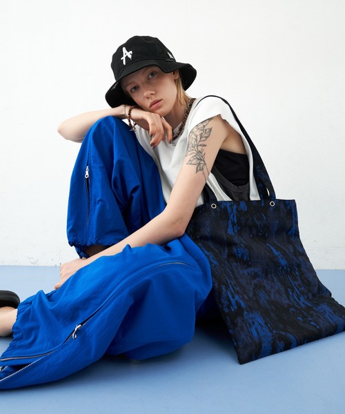 AIVER（アイバー）の「AIVER アブストラクトジャガードトートバッグ