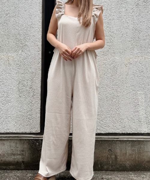 ACYM(アシーム)の「Shoulder frill ロンパース(つなぎ/オールインワン・レディース・ベージュ/ブラック・FREE)」の10枚目の写真