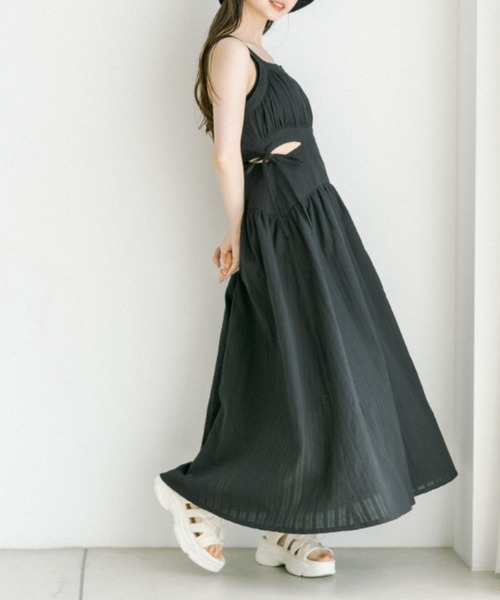 OLIVE des OLIVE（オリーブデオリーブ）の「【WEB限定カラー有】肌見せキャミワンピース　1031090480（ワンピース・レディース・ブラック/ミント/レッド/オフホワイト/ワンウォッシュ・FREE）」の3枚目の写真