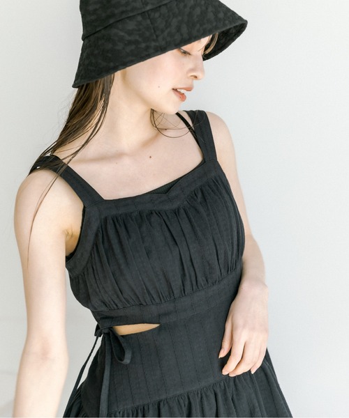 OLIVE des OLIVE（オリーブデオリーブ）の「【WEB限定カラー有】肌見せキャミワンピース　1031090480（ワンピース・レディース・ブラック/ミント/レッド/オフホワイト/ワンウォッシュ・FREE）」の21枚目の写真