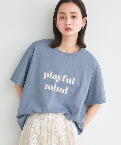 ad thie（アドティエ）の「ロゴプリント オーバーサイズ Tシャツ（Tシャツ/カットソー・レディース・ミント/ライトイエロー/パープル/チャコール/ピンク系その他4/ホワイト/ダークブラウン/モカ/グリーン/オフホワイト/アイボリー/オールドローズ系/ブラック/ピンクベージュ/ブルーグレー・FREE）」の5枚目の写真