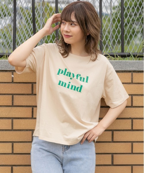 ad thie（アドティエ）の「ロゴプリント オーバーサイズ Tシャツ（Tシャツ/カットソー・レディース・ミント/ライトイエロー/パープル/チャコール/ピンク系その他4/ホワイト/ダークブラウン/モカ/グリーン/オフホワイト/アイボリー/オールドローズ系/ブラック/ピンクベージュ/ブルーグレー・FREE）」の22枚目の写真