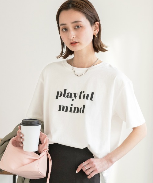 ad thie(アドティエ)の「ロゴプリント オーバーサイズ Tシャツ(Tシャツ/カットソー・レディース・ミント/ライトイエロー/パープル/チャコール/ピンク系その他4/ホワイト/ダークブラウン/モカ/グリーン/オフホワイト/アイボリー/オールドローズ系/ブラック/ピンクベージュ/ブルーグレー/ブラウン・FREE)」の19枚目の写真