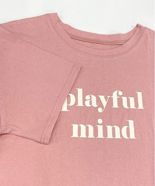 ad thie（アドティエ）の「ロゴプリント オーバーサイズ Tシャツ（Tシャツ/カットソー・レディース・ミント/ライトイエロー/パープル/チャコール/ピンク系その他4/ホワイト/ダークブラウン/モカ/グリーン/オフホワイト/アイボリー/オールドローズ系/ブラック/ピンクベージュ/ブルーグレー・FREE）」の19枚目の写真