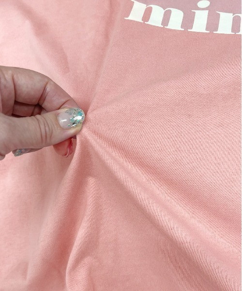 ad thie（アドティエ）の「ロゴプリント オーバーサイズ Tシャツ（Tシャツ/カットソー・レディース・ミント/ライトイエロー/パープル/チャコール/ピンク系その他4/ホワイト/ダークブラウン/モカ/グリーン/オフホワイト/アイボリー/オールドローズ系/ブラック/ピンクベージュ/ブルーグレー・FREE）」の16枚目の写真