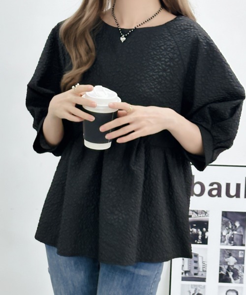 ふくれジャガードペプラムブラウス