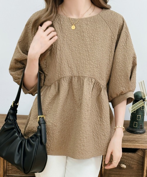 ABITOKYO(アビトーキョー)の「ふくれジャガードペプラムブラウス(シャツ/ブラウス・レディース・モカ/グリーン/ブラック/ホワイト/パープル/ブルー/ベージュ・M/L)」の9枚目の写真