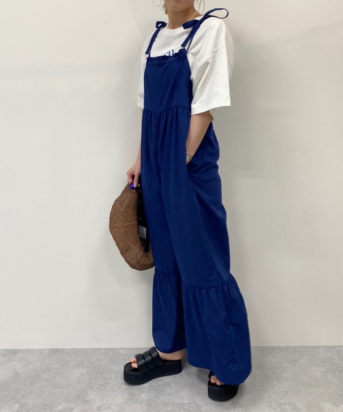 FOREVER 21（フォーエバー トゥエンティーワン）の「裾フレアキャミオールインワン（つなぎ/オールインワン・レディース・ブラック/ネイビー・SMALL/MEDIUM）」の13枚目の写真