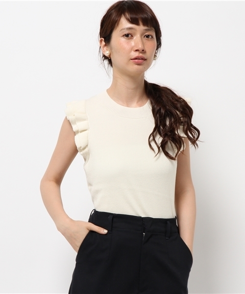 DISCOAT（ディスコート）の「【Discoat】袖フリルリブノースリニット（ニット/セーター・レディース・グレー/ブラック/その他19/オフホワイト・MEDIUM/LARGE）」の2枚目の写真