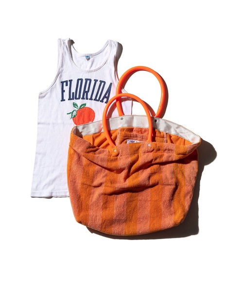 PUEBCO（プエブコ）の「POOL BAG/SINGLE COLOR LINING（ショルダーバッグ・メンズ・ライトオレンジ系/オレンジ系その他/ライトグリーン系/オレンジ系その他2/パープル系その他/グリーン系その他/ブルー系その他・ONE SIZE）」の5枚目の写真