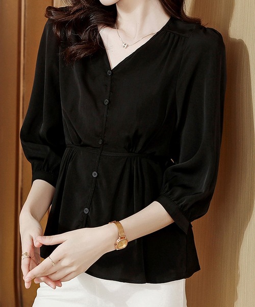 AMAJI(アマジ)の「Vネックペプラムブラウス(シャツ/ブラウス・レディース・ブラック/モカ・MEDIUM/LARGE/X-LARGE)」の3枚目の写真