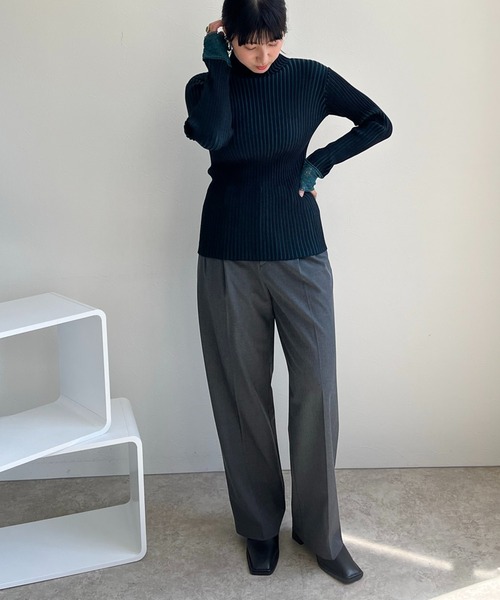 LHELBIE（レルビエ）の「カフスレース二重臼リブニット（Tシャツ/カットソー・レディース・アイボリー/ブラック/グレイッシュベージュ・M）」の19枚目の写真