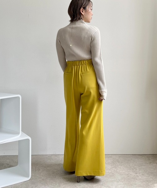 LHELBIE（レルビエ）の「カフスレース二重臼リブニット（Tシャツ/カットソー・レディース・アイボリー/ブラック/グレイッシュベージュ・M）」の10枚目の写真