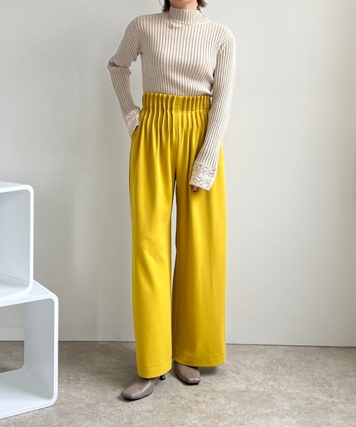 LHELBIE（レルビエ）の「カフスレース二重臼リブニット（Tシャツ/カットソー・レディース・アイボリー/ブラック/グレイッシュベージュ・M）」の11枚目の写真