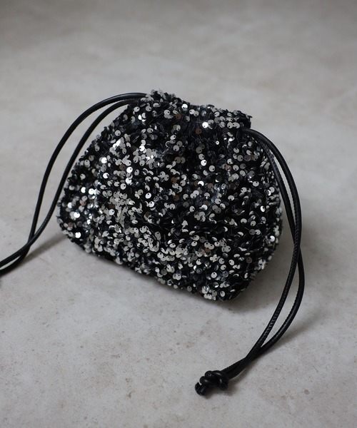 Riberry（リベリー）の「スパンコール巾着バッグ（ショルダーバッグ・レディース・ネイビー/シルバー/ブラック・FREE）」の8枚目の写真