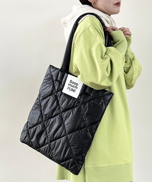 LEPSIM（レプシィム）の「キルティングトートバッグ　975491（トートバッグ・レディース・ブラック/シルバー/オレンジ/アイボリー・ONE SIZE）」の2枚目の写真