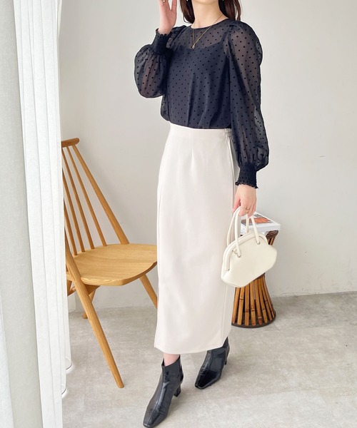 GeeRA(ジーラ)の「フロッキードット柄シアーブラウス(シャツ/ブラウス・レディース・ネイビー/ブラック・MEDIUM/LARGE)」の5枚目の写真