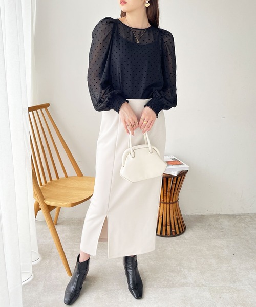 GeeRA(ジーラ)の「フロッキードット柄シアーブラウス(シャツ/ブラウス・レディース・ネイビー/ブラック・MEDIUM/LARGE)」の4枚目の写真
