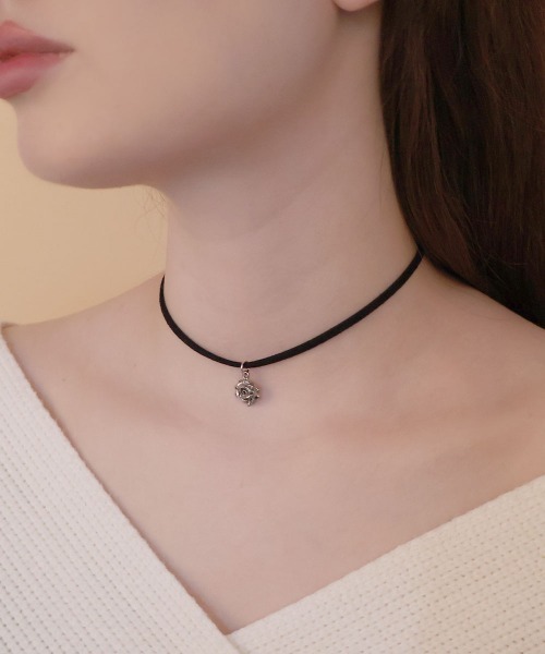 CEMONEMO（セモネモ）の「メタルモチーフ ベロア チョーカー（チョーカー・レディース・ゴールド/シルバー/ゴールド系その他/シルバー系その他・FREE）」の12枚目の写真