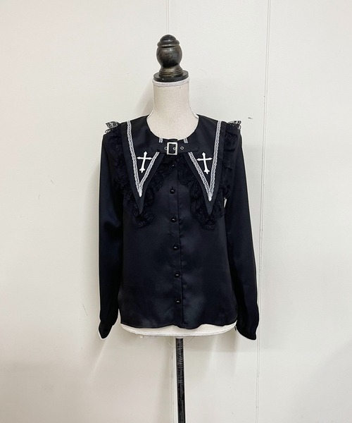 MA*RS（アメーバーマーズ）の「ベルト付きクロス刺繍ブラウス