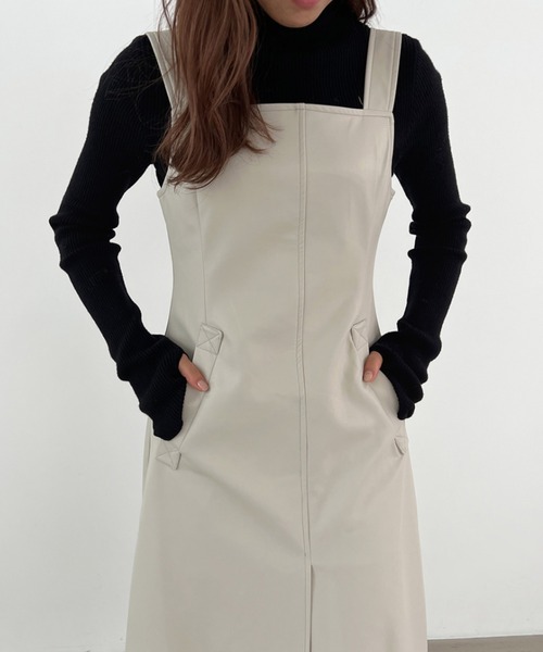 Olu.（オルドット）の「フロントスリットジャンパースカート（ジャンパースカート・レディース・ブラック/ライトグレー・FREE）」の7枚目の写真