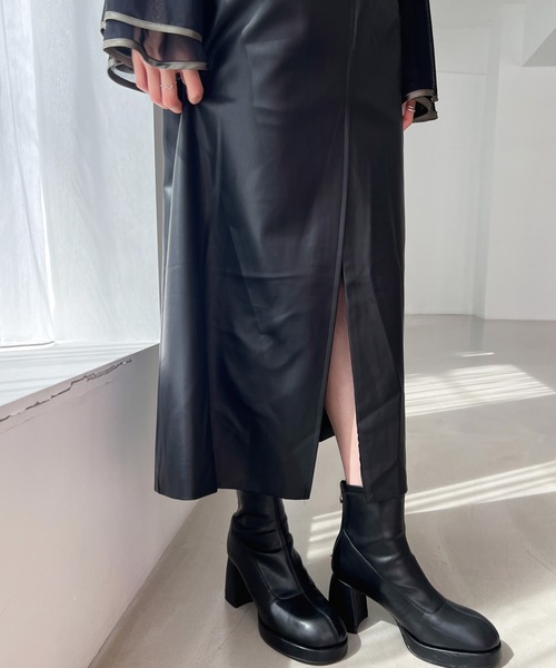 Olu.（オルドット）の「フロントスリットジャンパースカート（ジャンパースカート・レディース・ブラック/ライトグレー・FREE）」の13枚目の写真