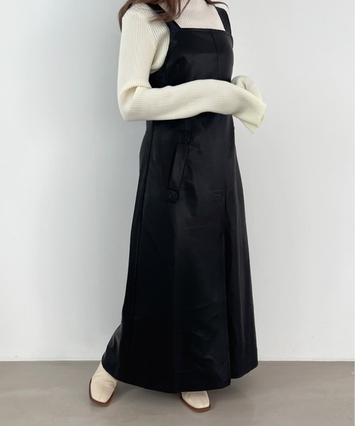 Olu.（オルドット）の「フロントスリットジャンパースカート（ジャンパースカート・レディース・ブラック/ライトグレー・FREE）」の17枚目の写真