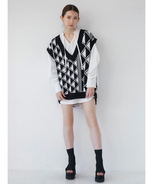 MURUA（ムルーア）の「スリーブドロストチュニックシャツ（シャツ/ブラウス・レディース・ホワイト/その他1・FREE）」の8枚目の写真