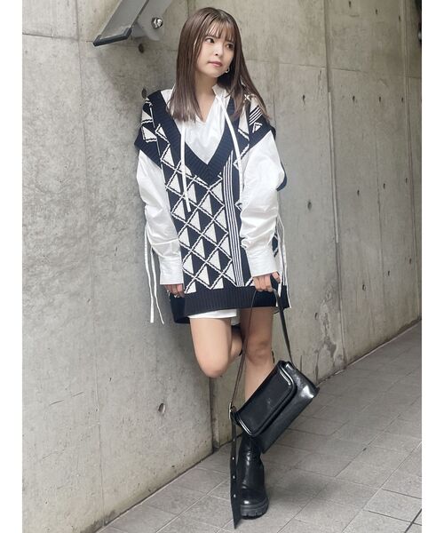 MURUA（ムルーア）の「スリーブドロストチュニックシャツ（シャツ/ブラウス・レディース・ホワイト/その他1・FREE）」の16枚目の写真