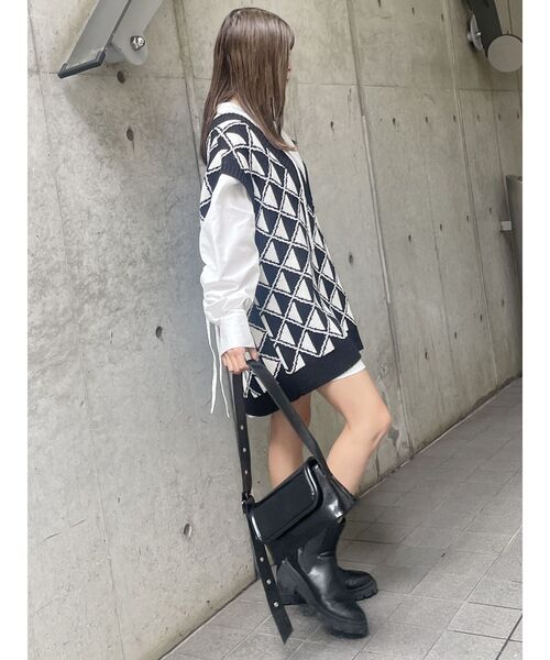 MURUA（ムルーア）の「スリーブドロストチュニックシャツ（シャツ/ブラウス・レディース・ホワイト/その他1・FREE）」の17枚目の写真