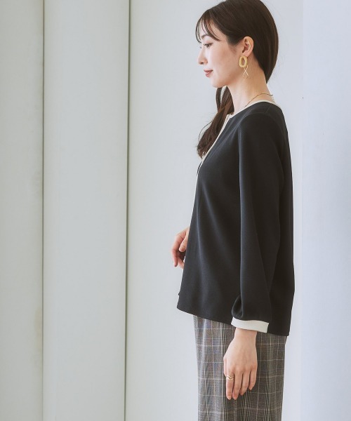 7days Life Styling(セブンデイズライフスタイリング)の「【裏側起毛】配色使いキーネックトップス(Tシャツ/カットソー・レディース・アイボリー/ブラック・L/S/LL/M)」の14枚目の写真