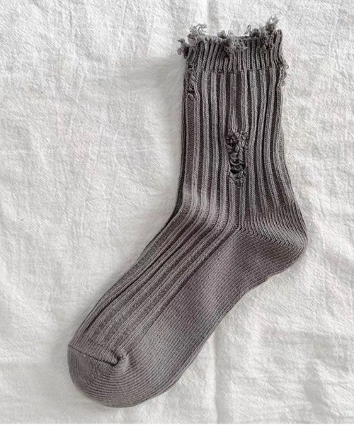 .KOM(ドットコム)の「『.KOM/ドットケーオーエム』ダメージクルーソックス【Y】【CN】(ソックス/靴下・レディース・グレー/ブラック/ホワイト/グリーン・FREE)」の6枚目の写真