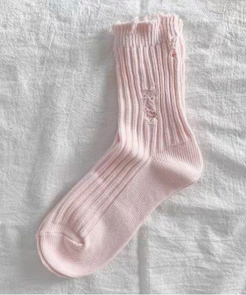 .KOM(ドットコム)の「『.KOM/ドットケーオーエム』ダメージクルーソックス【Y】【CN】(ソックス/靴下・レディース・グレー/ブラック/ホワイト/グリーン・FREE)」の10枚目の写真