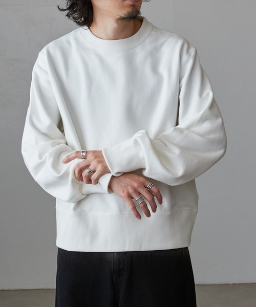 Lui's（ルイス）の「クロップドショート丈スウェットプルオーバー