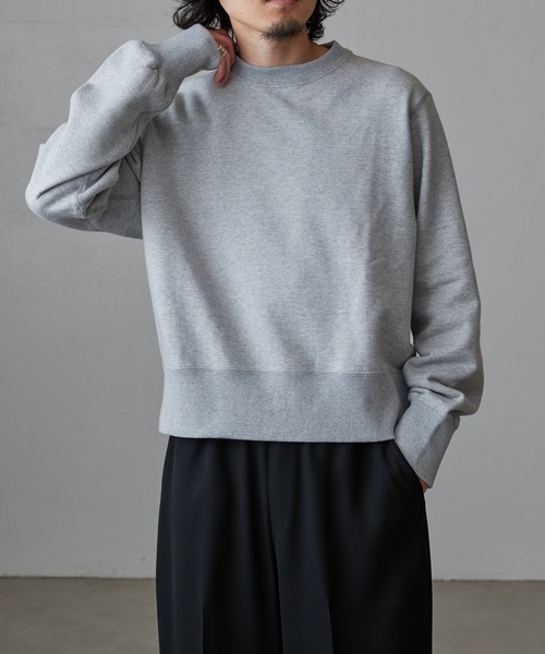 24SS 新品タグ付き✨PATOU プルオーバースウェット ショート丈 黒 S 24SS 新品タグ付き✨PATOU プルオーバースウェット ショート丈