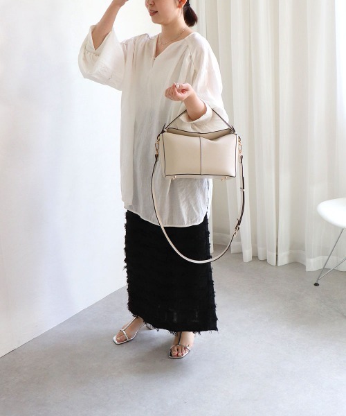 MIAN （ミアン）の「重ねフラップ2wayハンドバッグ（ハンドバッグ・レディース・モカ/アイボリー/ブラック・FREE）」の5枚目の写真